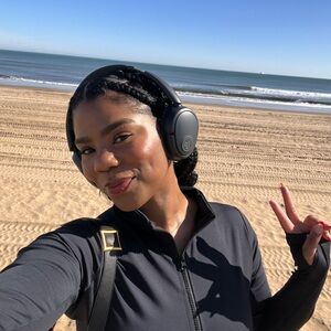 Meet your Posher, Tai